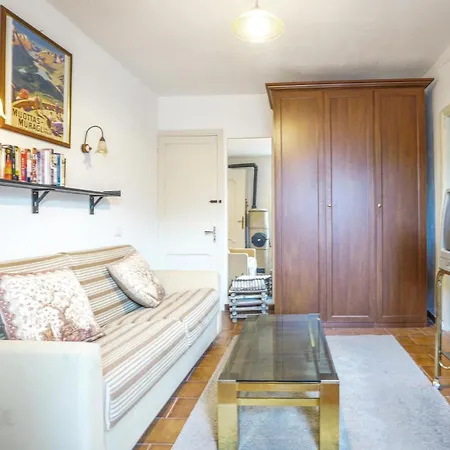 2 Bedroom Lovely In Ponti Di Pornassio Holiday home