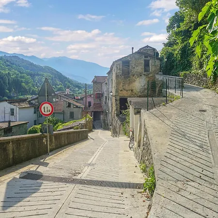 Nyaraló Gorgeous In Ponti Di Pornassio