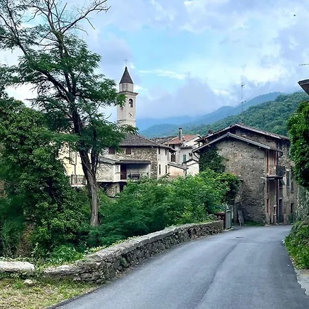 Gorgeous In Ponti Di Pornassio Nyaraló *